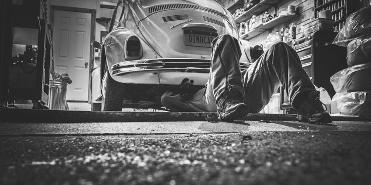 5 Ingenious Car Hacks Every Driver Should Know